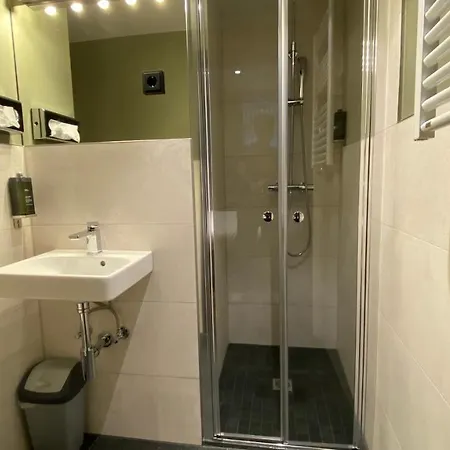 Munich Rooms Hotel מלון