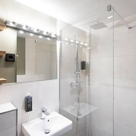 Munich Rooms Hotel فندق