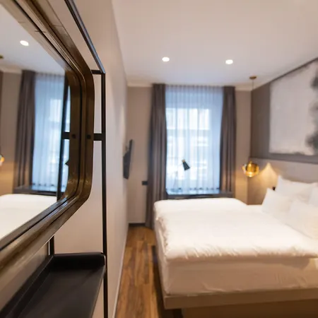 Munich Rooms Hotel فندق